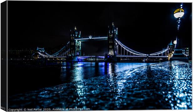 Rainy night in London Canvas Print by Neil Porter