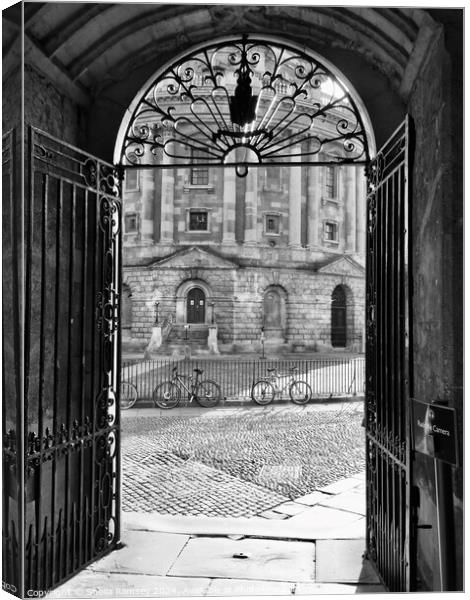 Archway To Radcliffe Camera Canvas Print by Sheila Ramsey