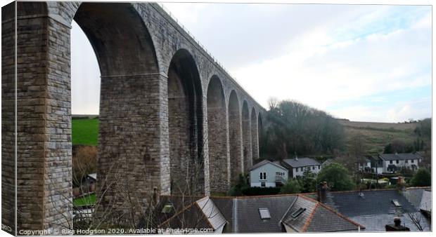 Viaduct, Angarrack, West Cornwall  Canvas Print by Rika Hodgson