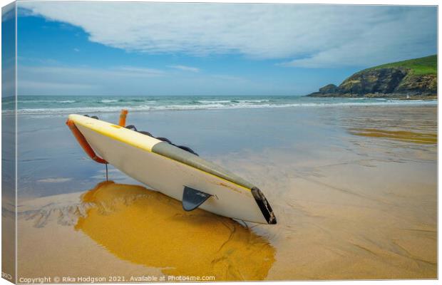Surfboard on Praa Sands Beach, Cornwall, Enlgand, Seascape Canvas Print by Rika Hodgson