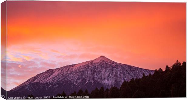 Sunrise over Mount Teide Canvas Print by Peter Louer