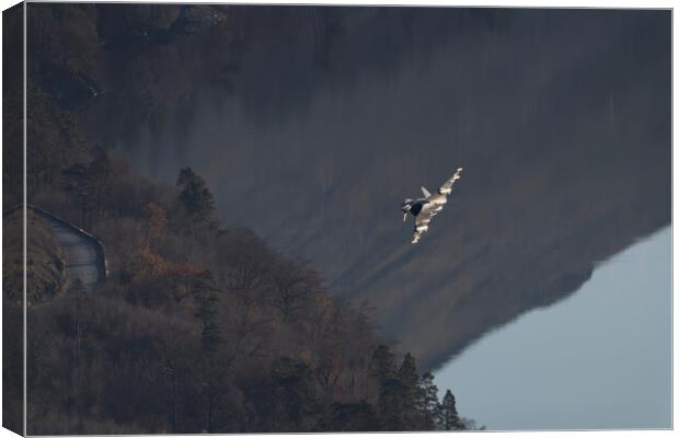 Typhoon banking at Thirlmere  Canvas Print by Jonny Gios