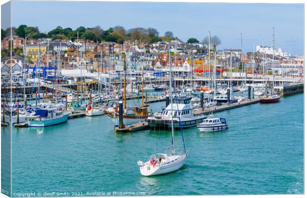 Marina at East Cowes IoW Canvas Print by Geoff Smith