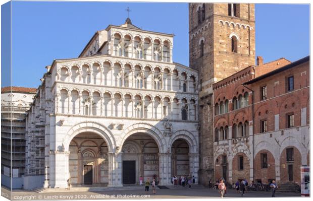 Duomo di San Martino - Lucca Canvas Print by Laszlo Konya