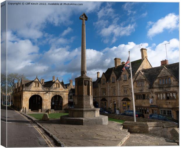 Market Hall and War Memorial Chipping Campden Canvas Print by Cliff Kinch