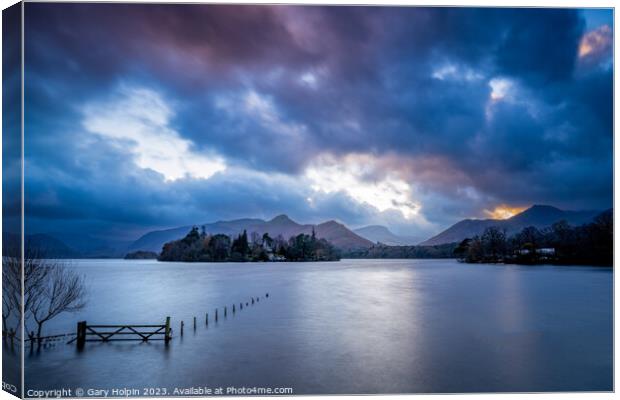 Moody Derwent Water sunset Canvas Print by Gary Holpin