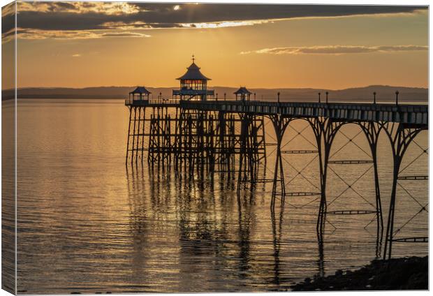 Clevedon Pier at sunset Canvas Print by Rory Hailes