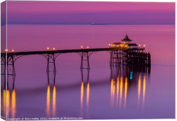 Clevedon Pier on a pinkish evening Canvas Print by Rory Hailes