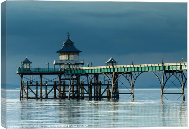 Clevedon Pier with reflection. Canvas Print by Rory Hailes