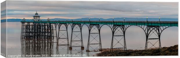 Clevedon Pier at Low tide Canvas Print by Rory Hailes