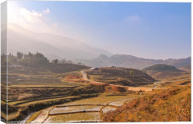 Sun rise over a river valley and rice paddy in Sapa, Vietnam Canvas Print by SnapT Photography