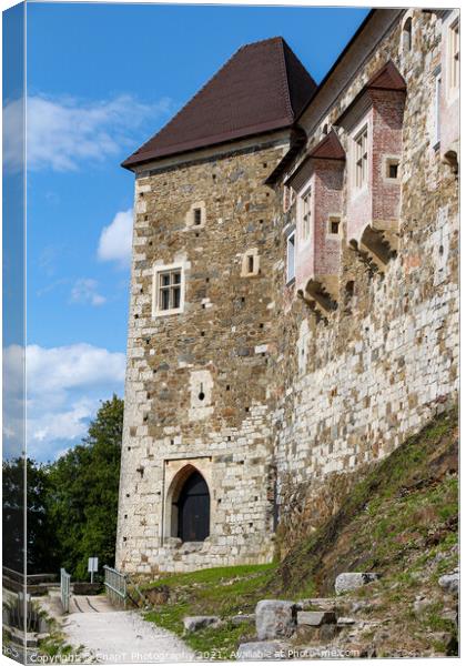 The outer wall and watch tower on Ljubljana Castle / Ljubljanski grad, Ljubljana Canvas Print by SnapT Photography
