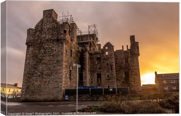 MacLellan's Castle at sunset on the old High Street in Kirkcudbright, Scotland Canvas Print by SnapT Photography