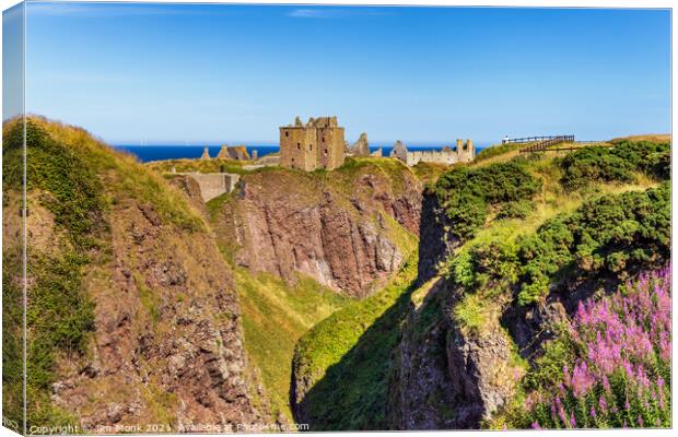 The Ruins of Dunnottar Castle Canvas Print by Jim Monk