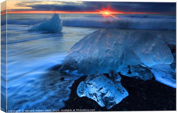 Iceberg, Diamond beach (Breiðamerkursandur) at sunrise, near Jökulsárlón Glacier Lagoon, southern Iceland Canvas Print by Geraint Tellem ARPS