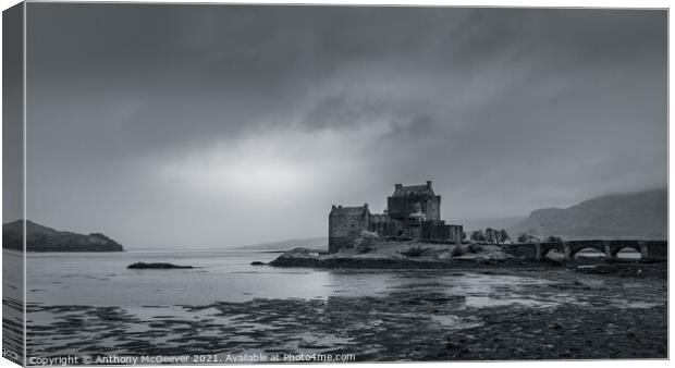 Eilean Donan Castle black and white  Canvas Print by Anthony McGeever