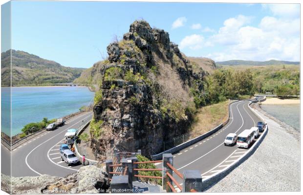 Maconde Viewpoint Mauritius Canvas Print by Gerard Peka