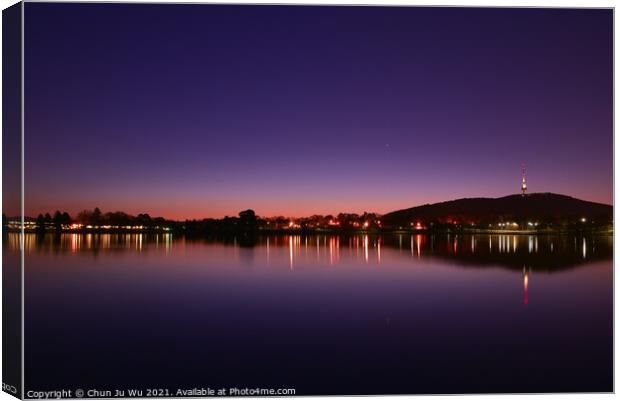 Night view of Lake Burley Griffin in Canberra, Australia Canvas Print by Chun Ju Wu