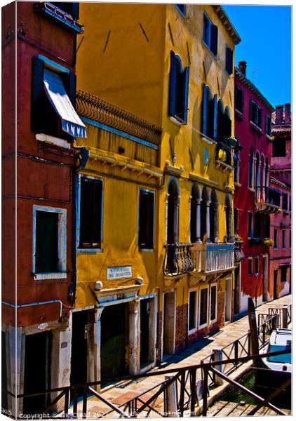Traditional Venetian Architecture Canvas Print by Nic Croad