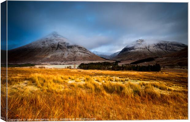 Scottish highlands .Beinn Dorain Canvas Print by John Henderson
