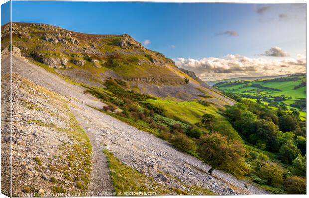 Eglwyseg escarpment Llangollen. Canvas Print by John Henderson