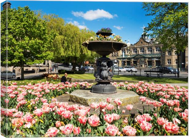 Royal Hall and Crescent Gardens in Harrogate Canvas Print by Mark Sunderland