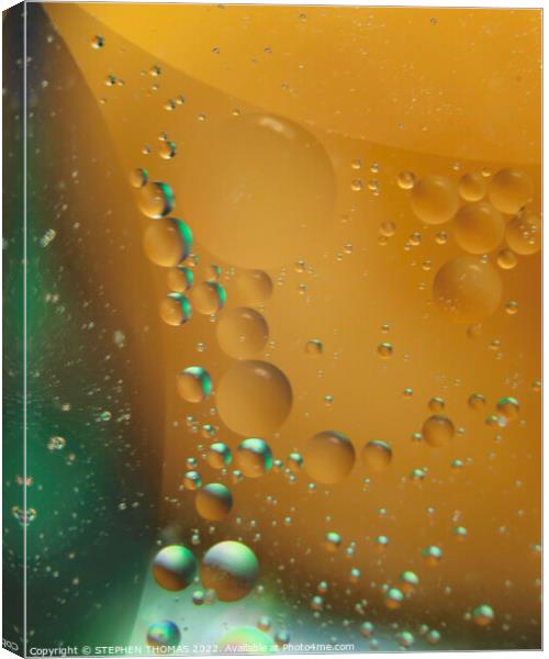Green & Gold Globes - Water and Oil Abstract Canvas Print by STEPHEN THOMAS