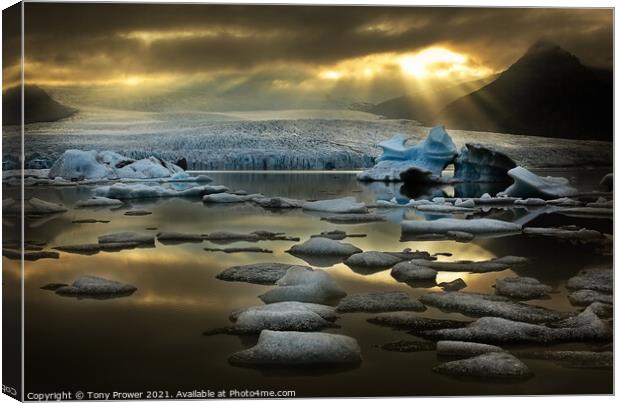 Fjallsarlon Sunbeams Canvas Print by Tony Prower