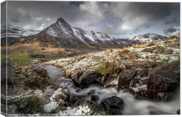 Majestic Tryfan in Snowdonia Canvas Print by Alan Le Bon