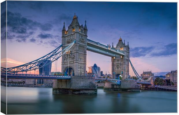 Majestic sunset over Londons Tower Bridge Canvas Print by Alan Le Bon