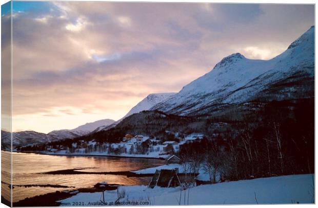 The sun beginning to set over Northern Norway Canvas Print by Lizzi Brown