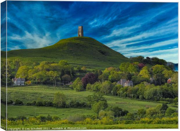 Glastonbury Tor Canvas Print by Les Schofield