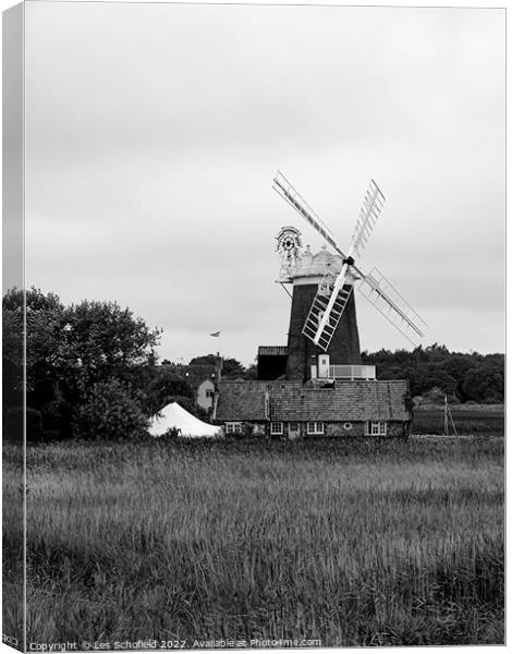 Norfolk windmill  Canvas Print by Les Schofield