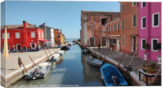 Burano Island Venice  Canvas Print by Les Schofield