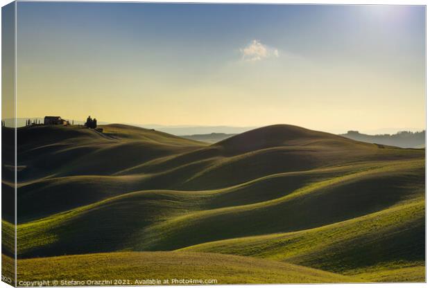 Rolling hills and farm in Crete Senesi. Tuscany Canvas Print by Stefano Orazzini