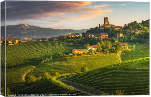 Barbaresco village and Langhe vineyards, Piedmont, Italy. Canvas Print by Stefano Orazzini