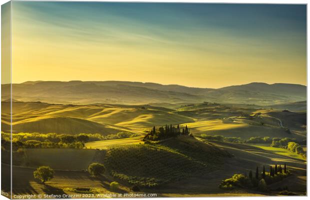 The landscape of the Val d'Orcia in the morning. Tuscany, Italy Canvas Print by Stefano Orazzini