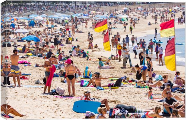 Crowded Manly Beach Sydney Canvas Print by martin berry