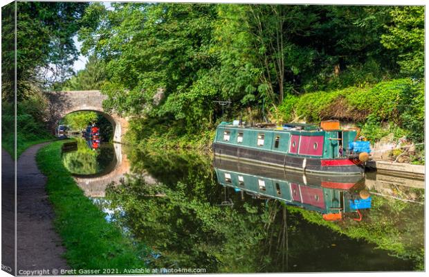 Union Reflections Canvas Print by Brett Gasser