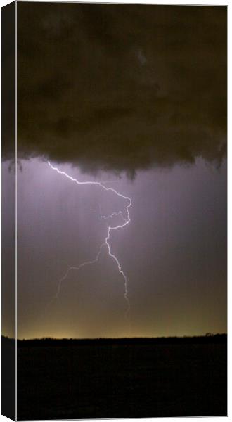 Lightning Cloud to Air not Reaching the Ground Canvas Print by Antonio Ribeiro