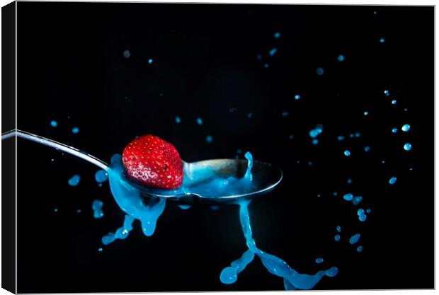 Strawberry Splash Canvas Print by Antonio Ribeiro