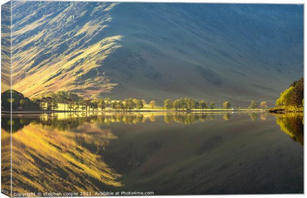 Buttermere  Canvas Print by stephen cooper