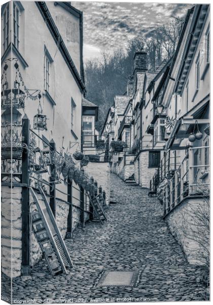 Clovelly, Devon  Canvas Print by Stuart Wyatt