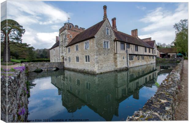 Ightham Mote Reflections Canvas Print by Fiona Etkin