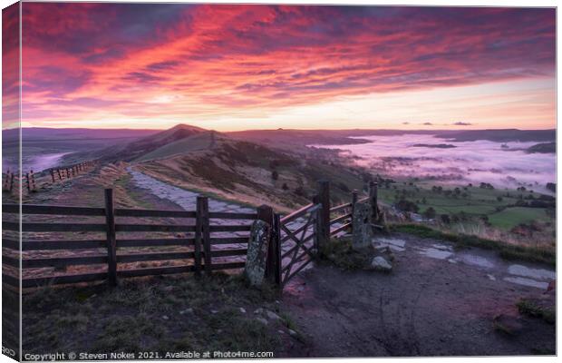 Majestic sunrise at Mam Tor Gate Canvas Print by Steven Nokes