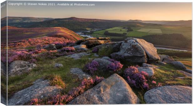 Purple Majesty on Derwent Edge Canvas Print by Steven Nokes