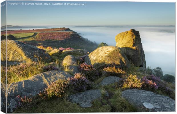 Summer sunrise at Curbar Edge, Peak District, Derb Canvas Print by Steven Nokes