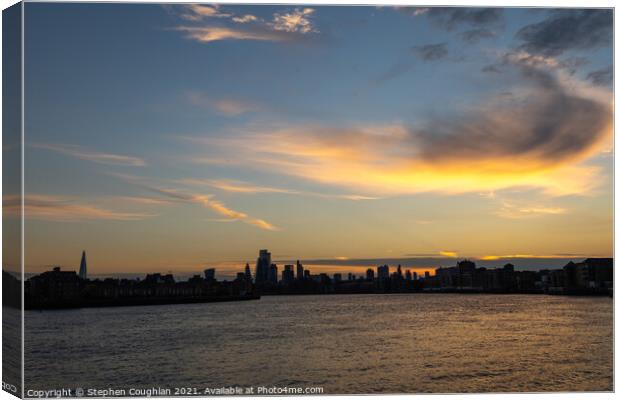 Beautiful sky over London from Canary Wharf Canvas Print by Stephen Coughlan