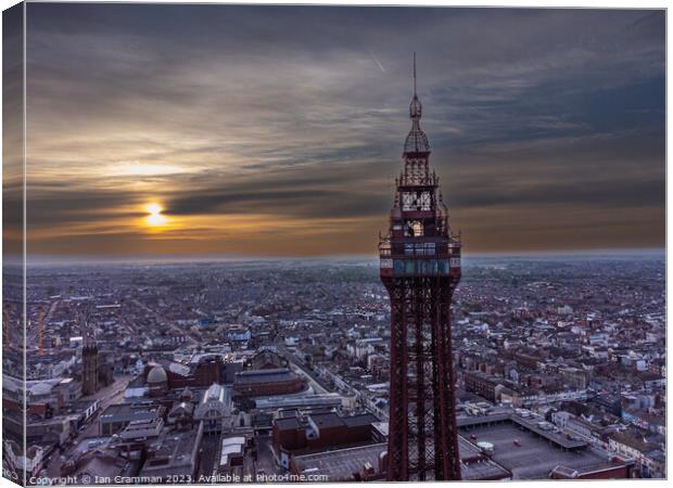 Blackpool Tower at Sunrise Canvas Print by Ian Cramman