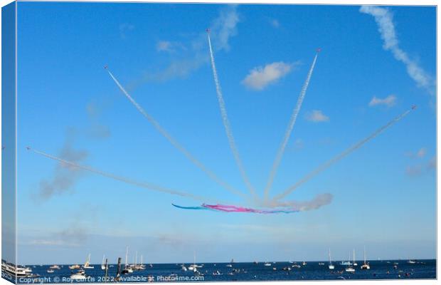 The Red Arrows over Falmouth Bay Canvas Print by Roy Curtis